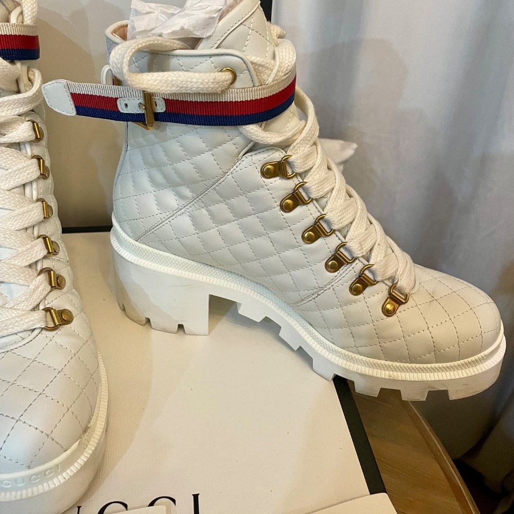 Women’s Gucci combat boots - Picture 2 of 6
